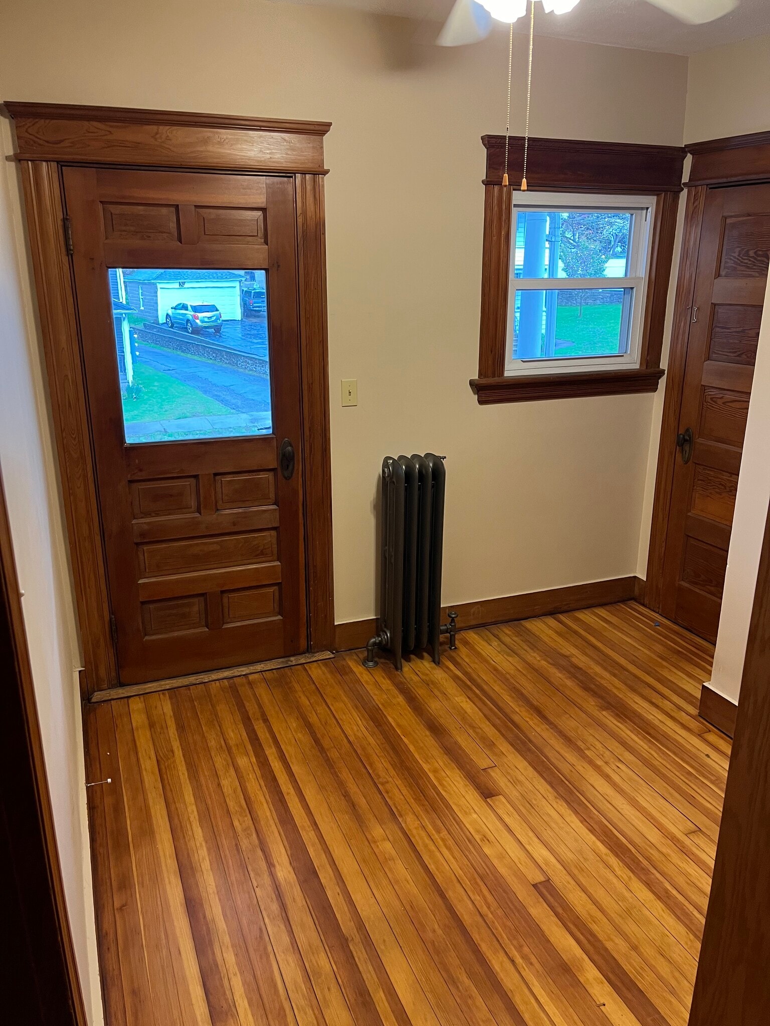 foyer - 63 Oak Ave