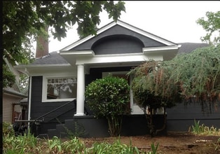 Building Photo - Beaumont-Wilshire Neighborhood! Charming 3-Bedroom Home with Fenced Backyard  & Garage