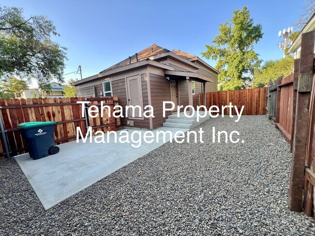 Building Photo - 304 Jefferson St