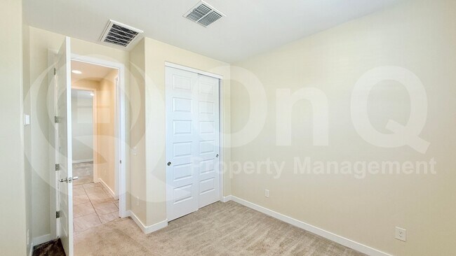 Building Photo - 9345 W Heatherbrae Dr