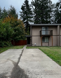 Building Photo - 2 Story Duplex Available. HUGE, FENCED YAR...