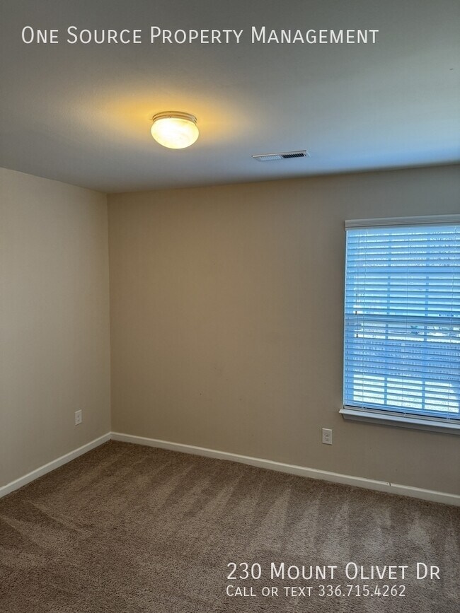 Building Photo - 230 Mount Olivet Dr