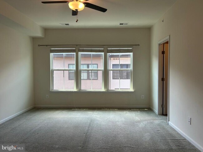 Building Photo - 43307 John Michael Ter