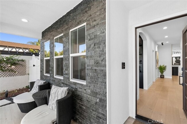 Building Photo - 4652 Charnock Dr