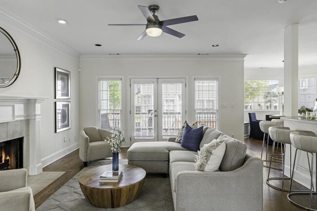 Building Photo - 78 Crumley St SE