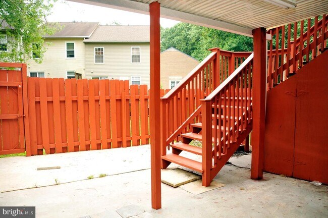 Building Photo - 3831 Gateway Terrace
