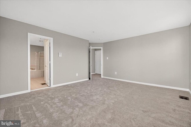 Building Photo - 1811b Wheyfield Dr