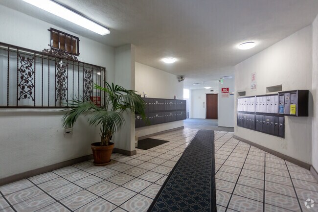 Lobby Photo - Mariposa Apartments