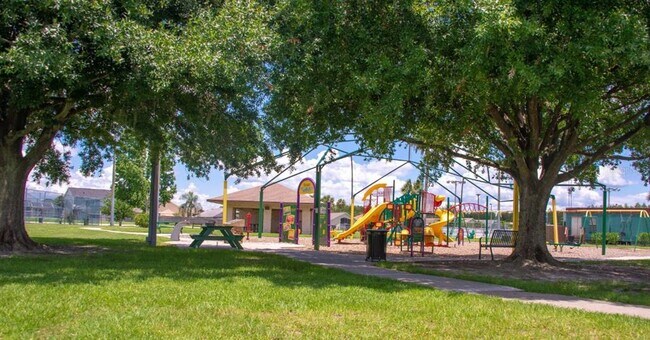 Building Photo - 1832 Wimbledon St