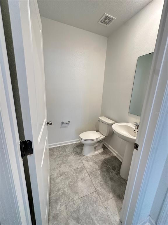 Building Photo - 5017 Worchester Dr