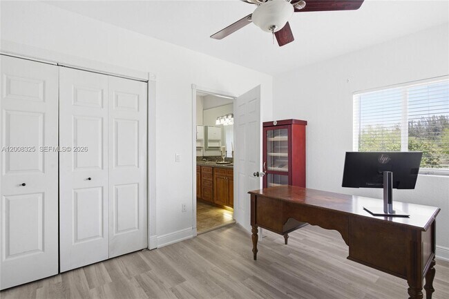 Building Photo - 20401 SW 48th Pl