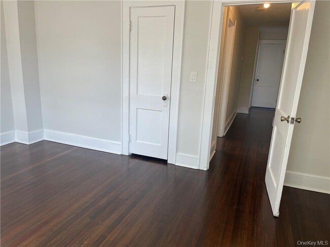 Building Photo - 227-229-229 S Ridge St