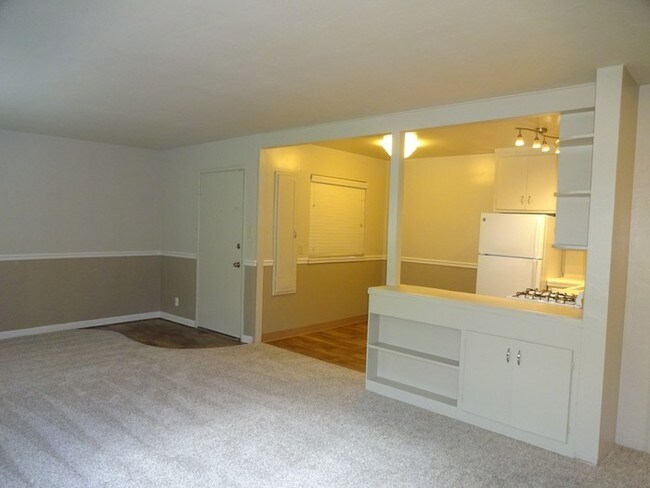 Building Photo - 2904 Marconi Ave