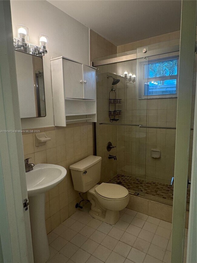 Building Photo - 2311 SW 58th Ave