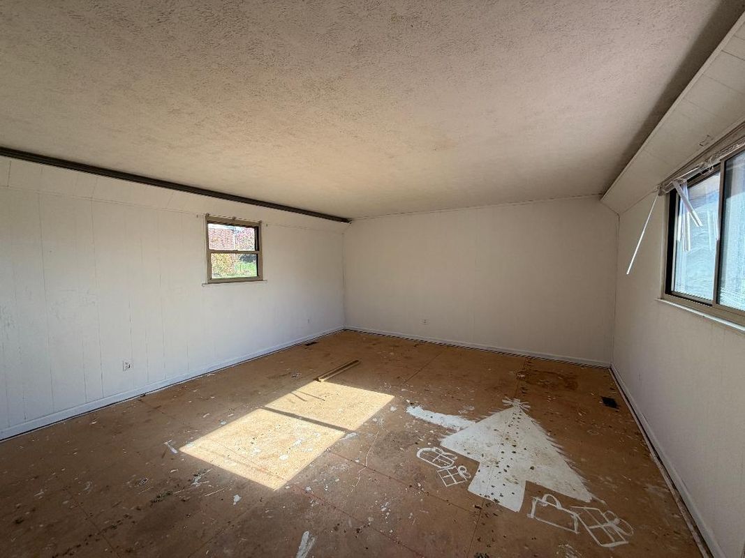 Building Photo - 155 Flannagan Dr