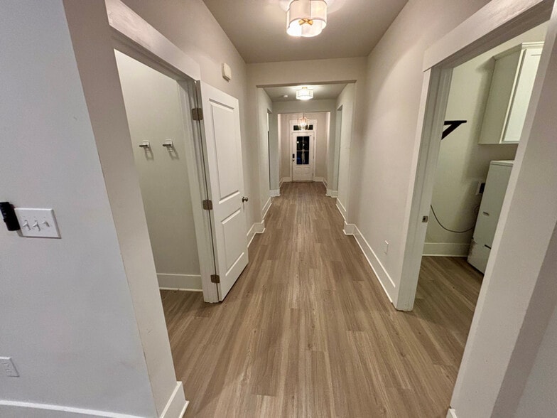 Building Photo - 9133 Monteagle Blvd SE