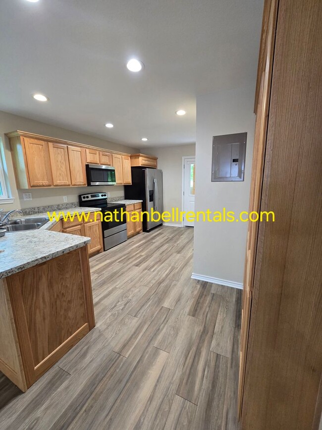 Primary Photo - 1244 14th St SE