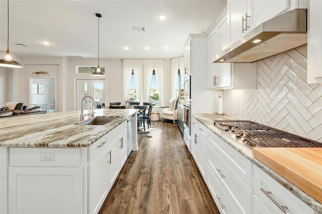 Building Photo - 805 Karst Cv