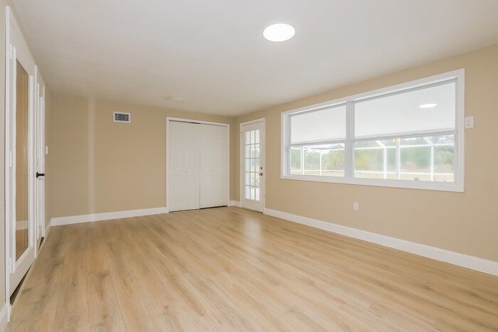 Building Photo - 3950 Bougainville Dr