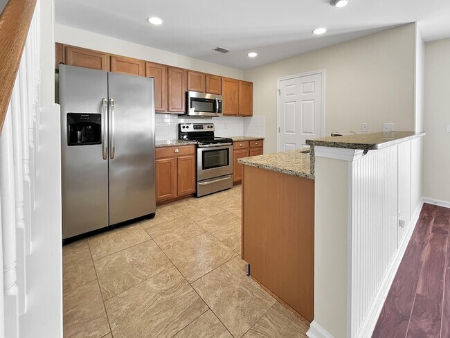 Building Photo - 4824 Willow Brook Ln