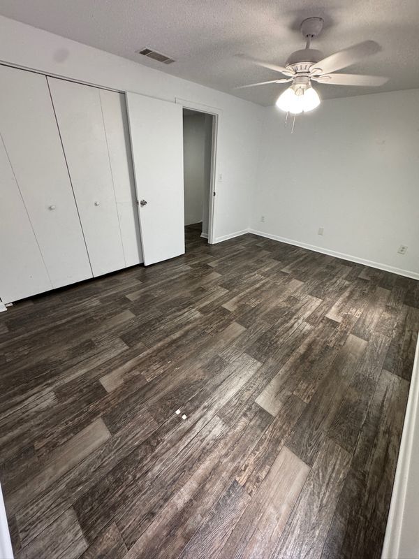 Building Photo - 1726 NE 3rd St