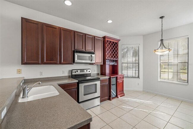 Building Photo - 5808 Hidden Falls Ln