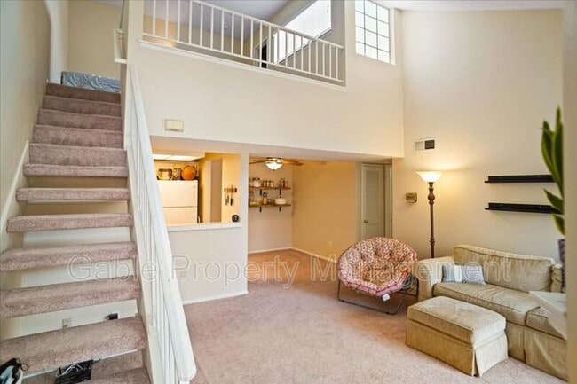 Building Photo - 24153 Del Monte Dr.