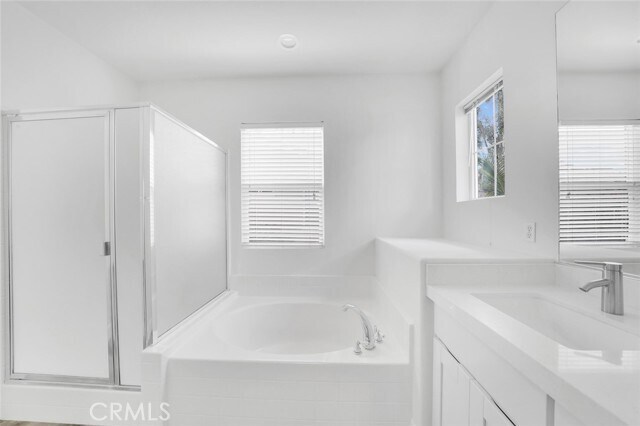 Building Photo - 24 Periwinkle