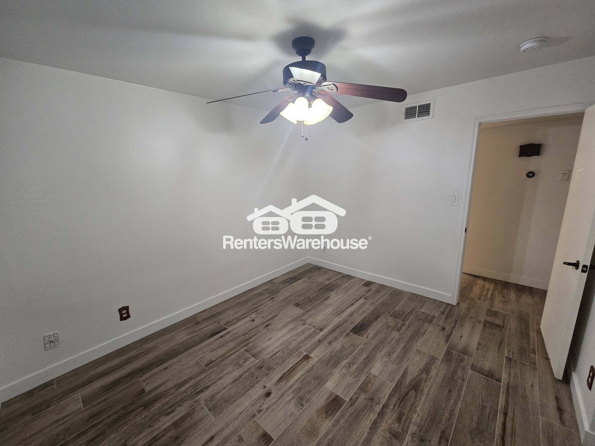 Building Photo - 4136 W Beryl Ave