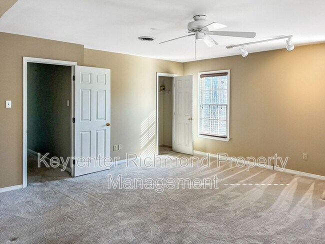 Building Photo - 10292 Wanchese Way