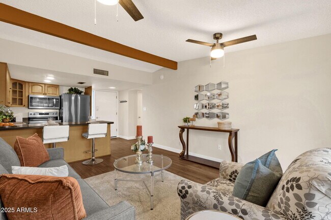 Building Photo - 16819 E Gunsight Dr