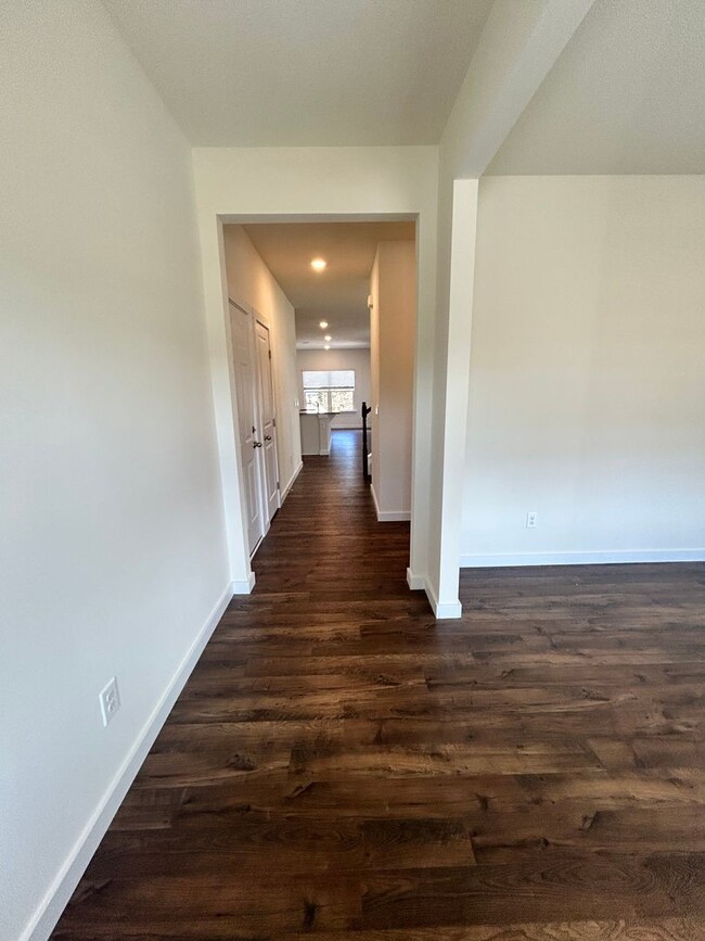 Building Photo - Spacious New Build in Hixson! 5 Beds, 3.5 ...