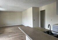 Building Photo - 4816 Rosewood Ave