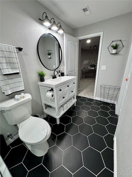 Building Photo - 25447 E Arbor Dr