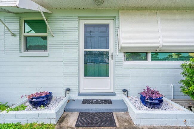 Building Photo - Cozy Daytona Beach Shores Home