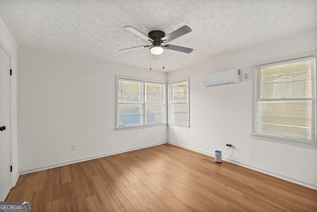 Building Photo - 72 Artillery Dr