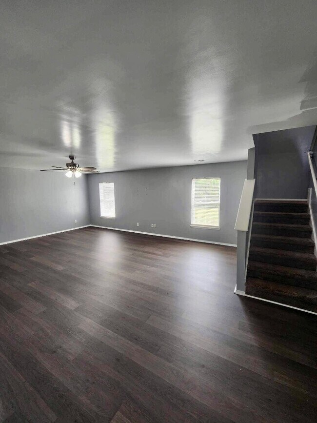 Building Photo - 608 Twisted Willow Ct