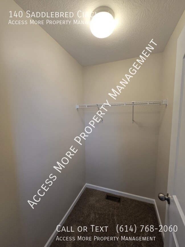 Building Photo - 140 Saddlebred Cir