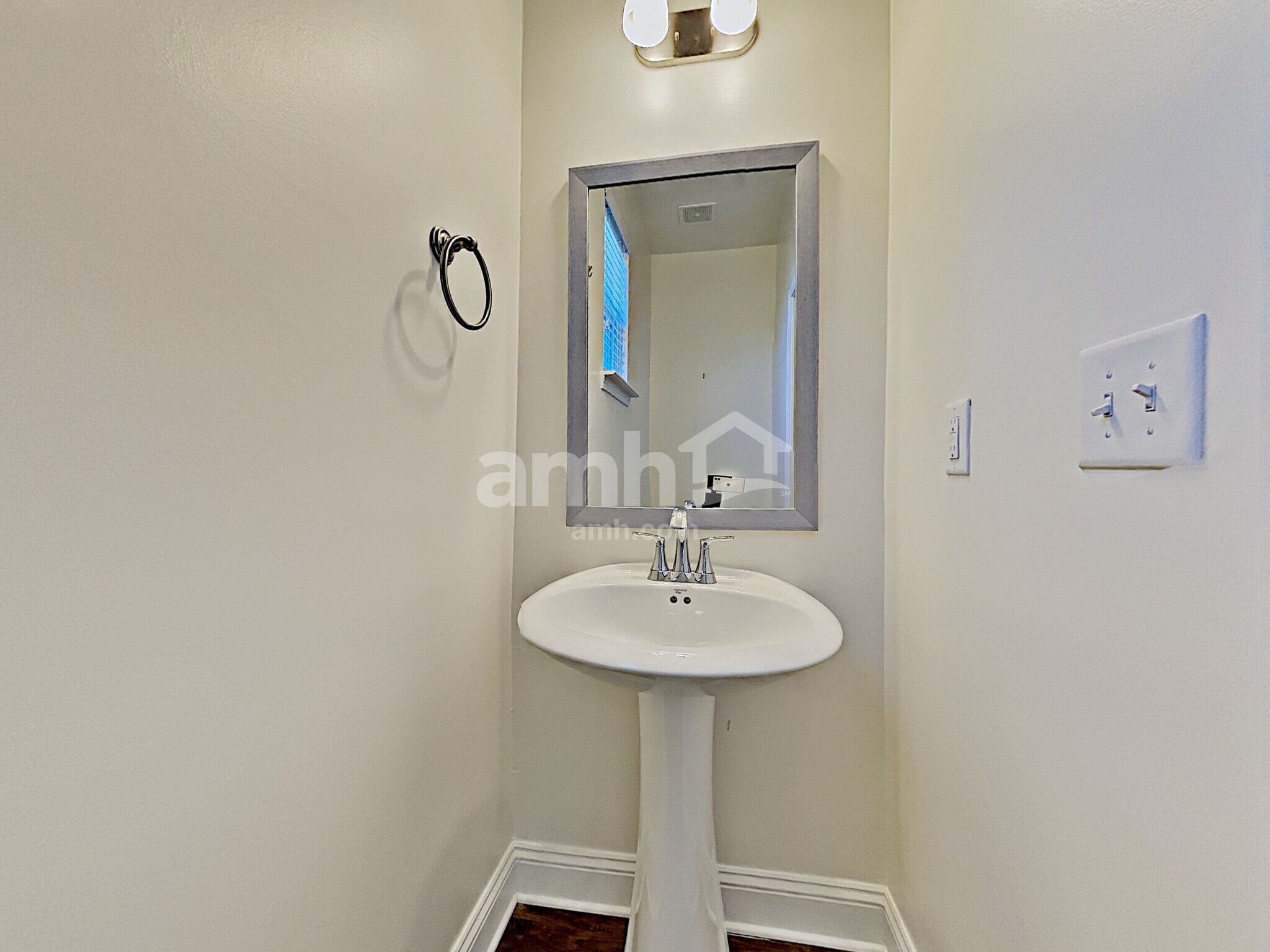 Building Photo - 134 McBee St