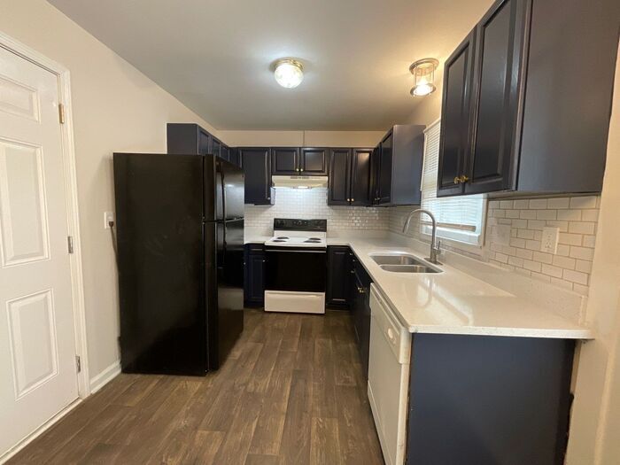 Building Photo - 3691 Idle Creek Dr