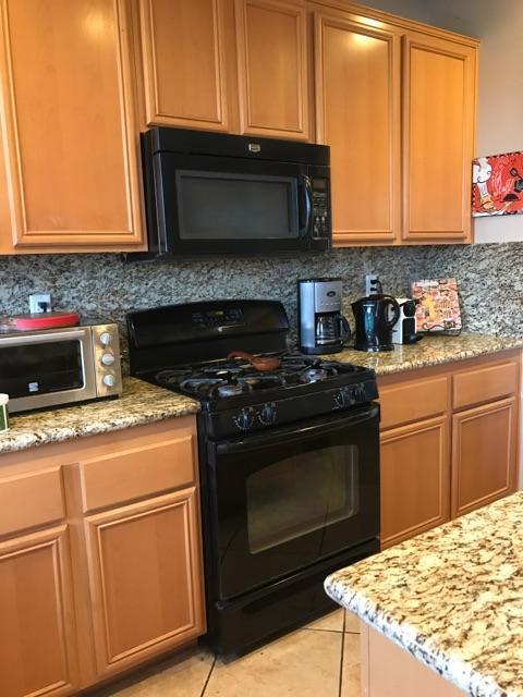 Building Photo - 2801 Hornbeam Rd