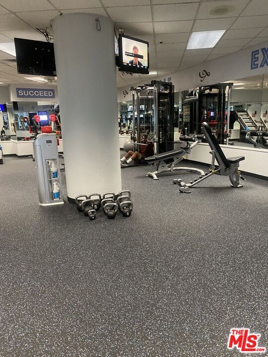 Building Photo - 4267 Marina City Dr