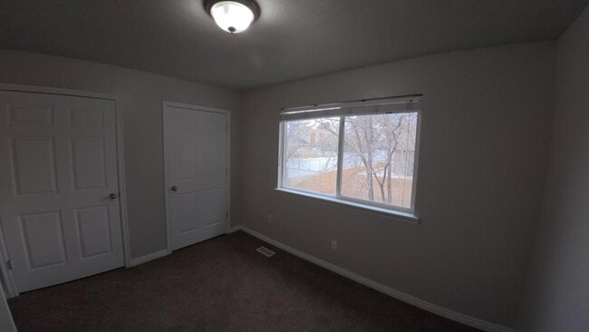 Building Photo - 949 E 1150 S