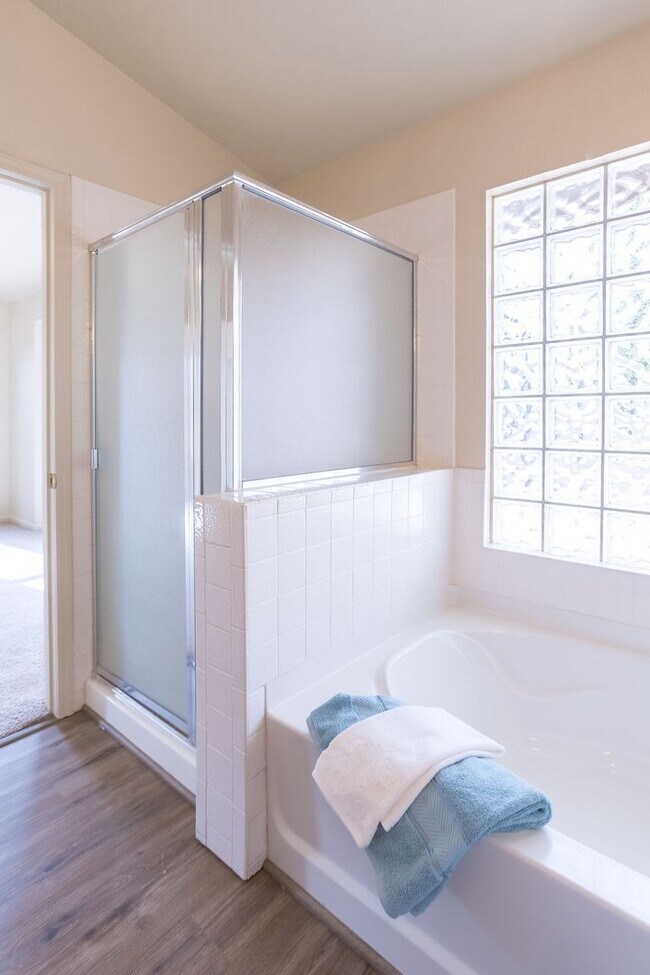 Building Photo - Elegant, Exclusive & Exquisite in this dre...