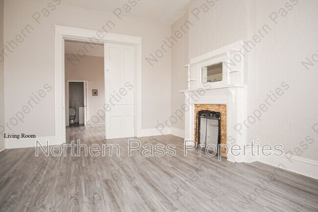 Building Photo - 1104 Myrtle Ave