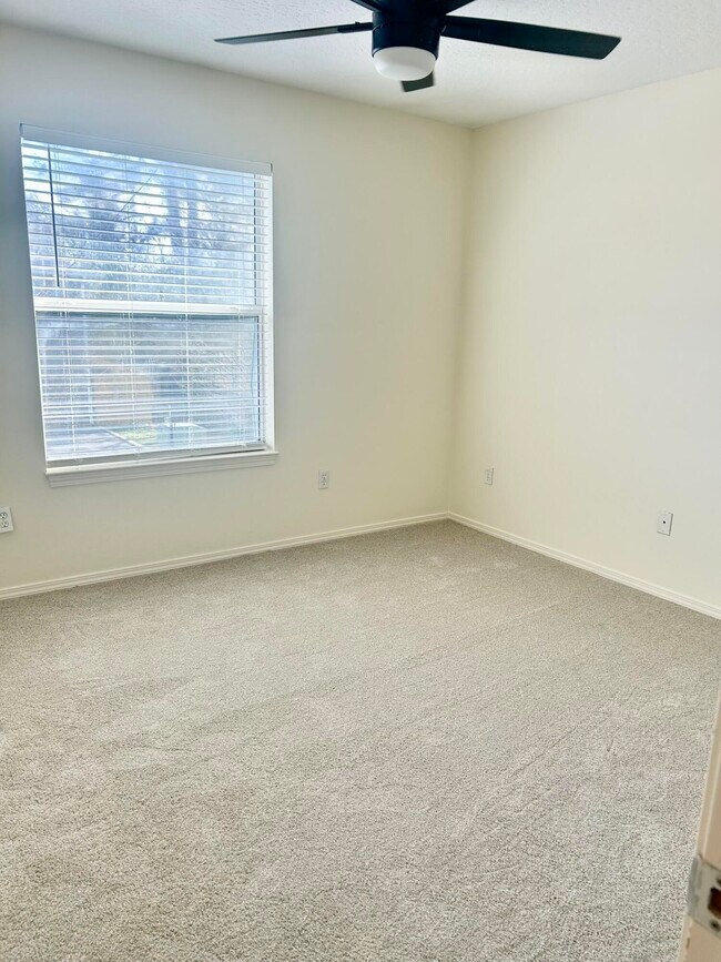 Building Photo - 1832 Shay-Lin Ct