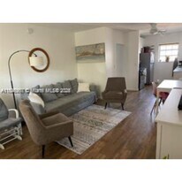 Building Photo - 6511 Santona St