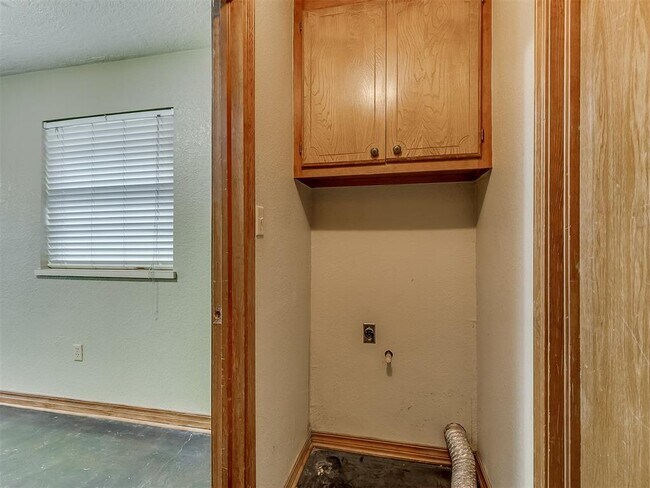 Building Photo - 1518 Boyd St