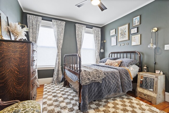 Building Photo - 36 Windsor St