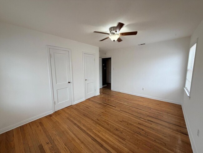 Building Photo - 2510 36th St